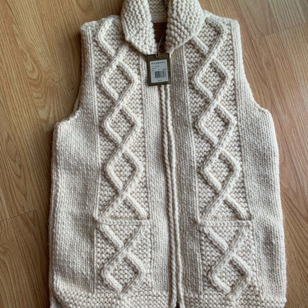 NWT Filson handmade sweater vest cable knit